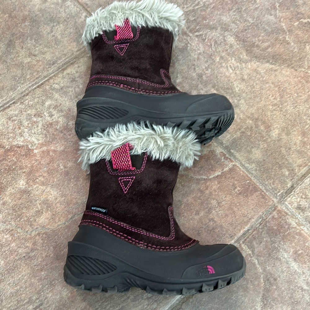 The North Face Heat Seeker Kids Boots Excellent condition Cozy!